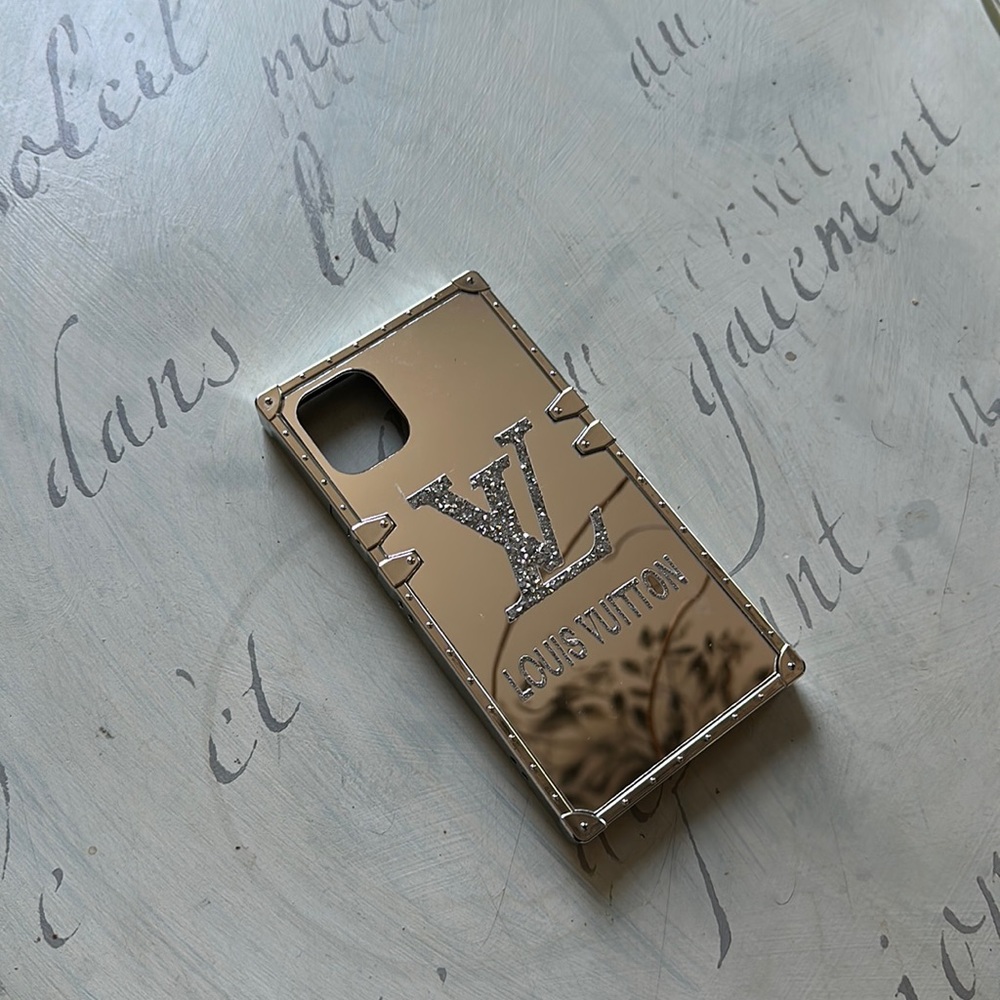 Mirror LV shine phone case I phone 11 X-RAY